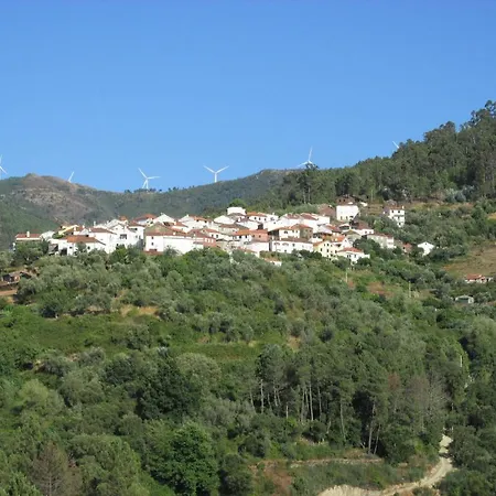 Alojamento Local De Pardieiros Maison d'hôtes Avô