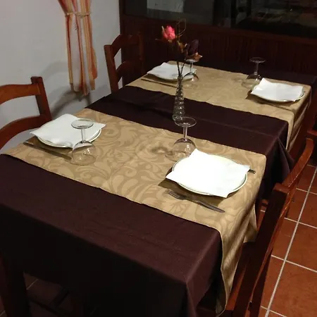 Гостевой дом Alojamento Local De Pardieiros