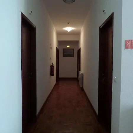 Гостевой дом Alojamento Local De Pardieiros *
